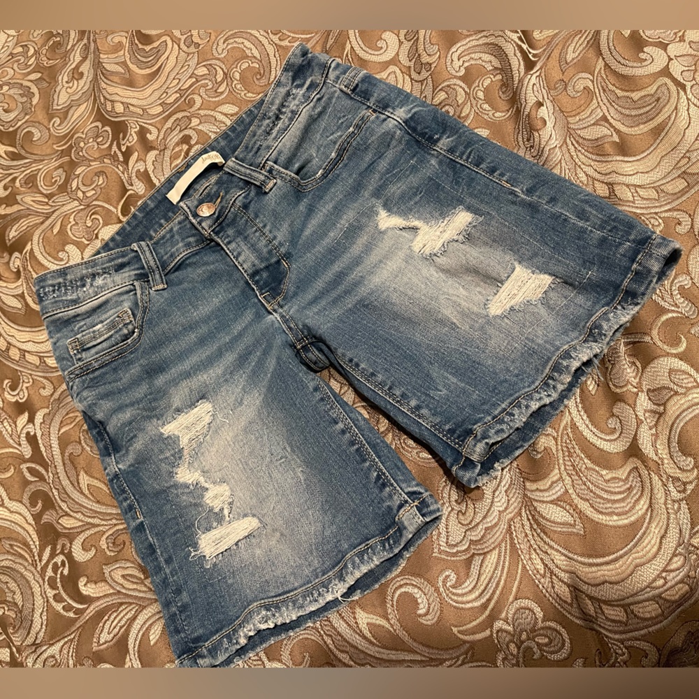 Daytrip Lynx denim shorts women’s size 25 BUCKLE